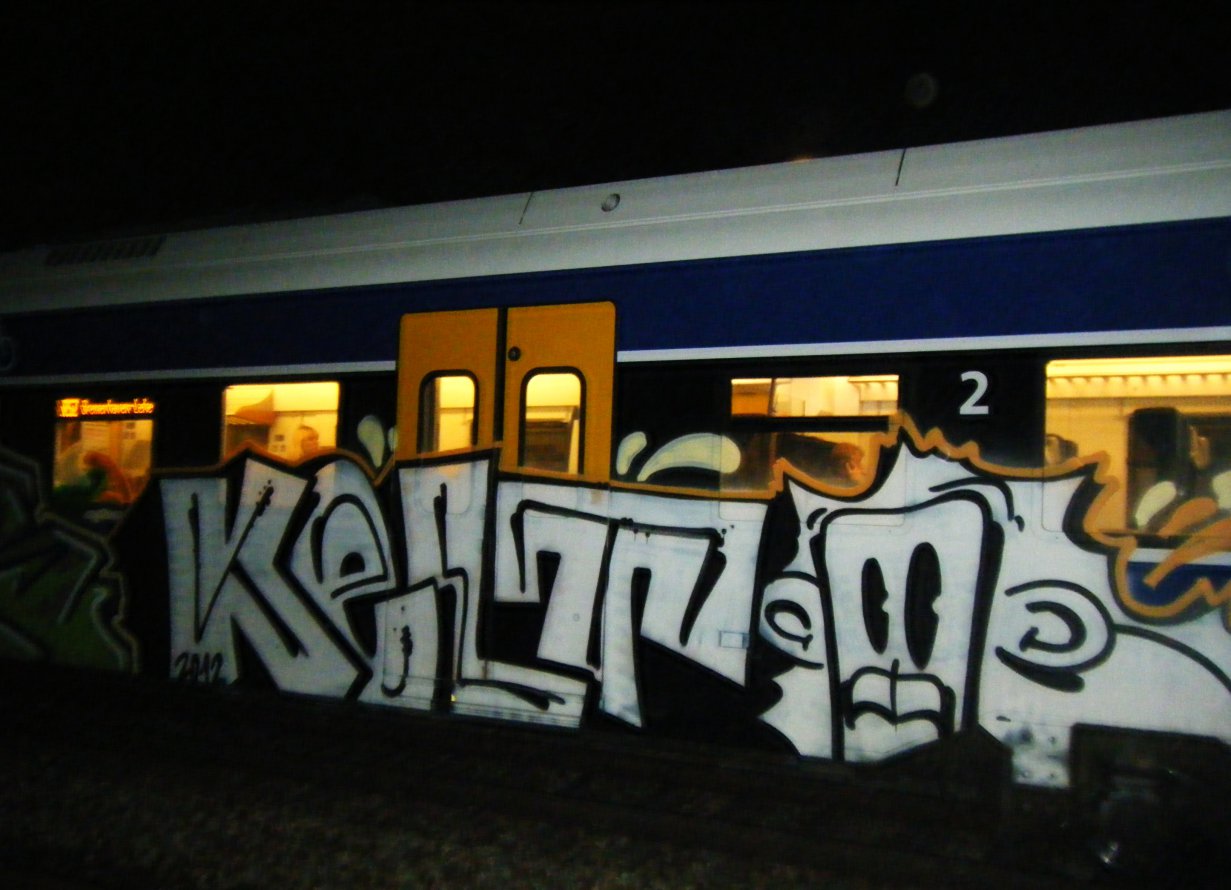 Graffiti Train - Photo by daREALziegenpeter - kelt, abm (2012)