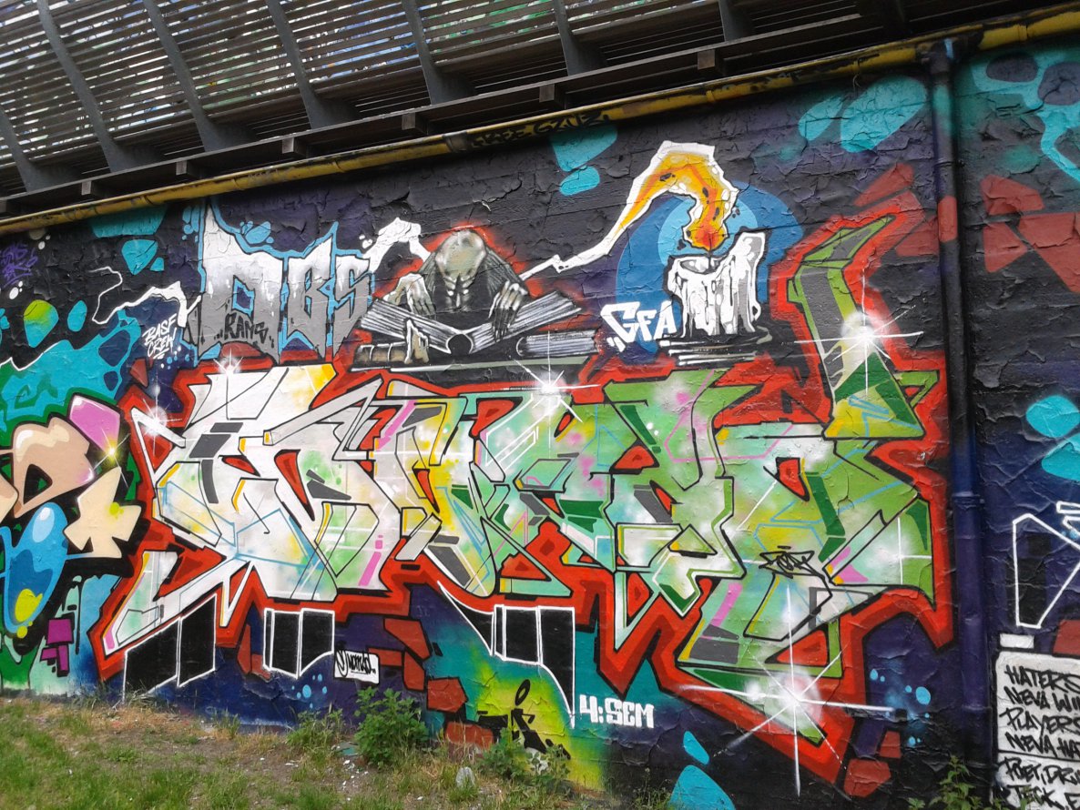 Graffiti Wall - Photo by daREALziegenpeter - nomad, obs (2012)