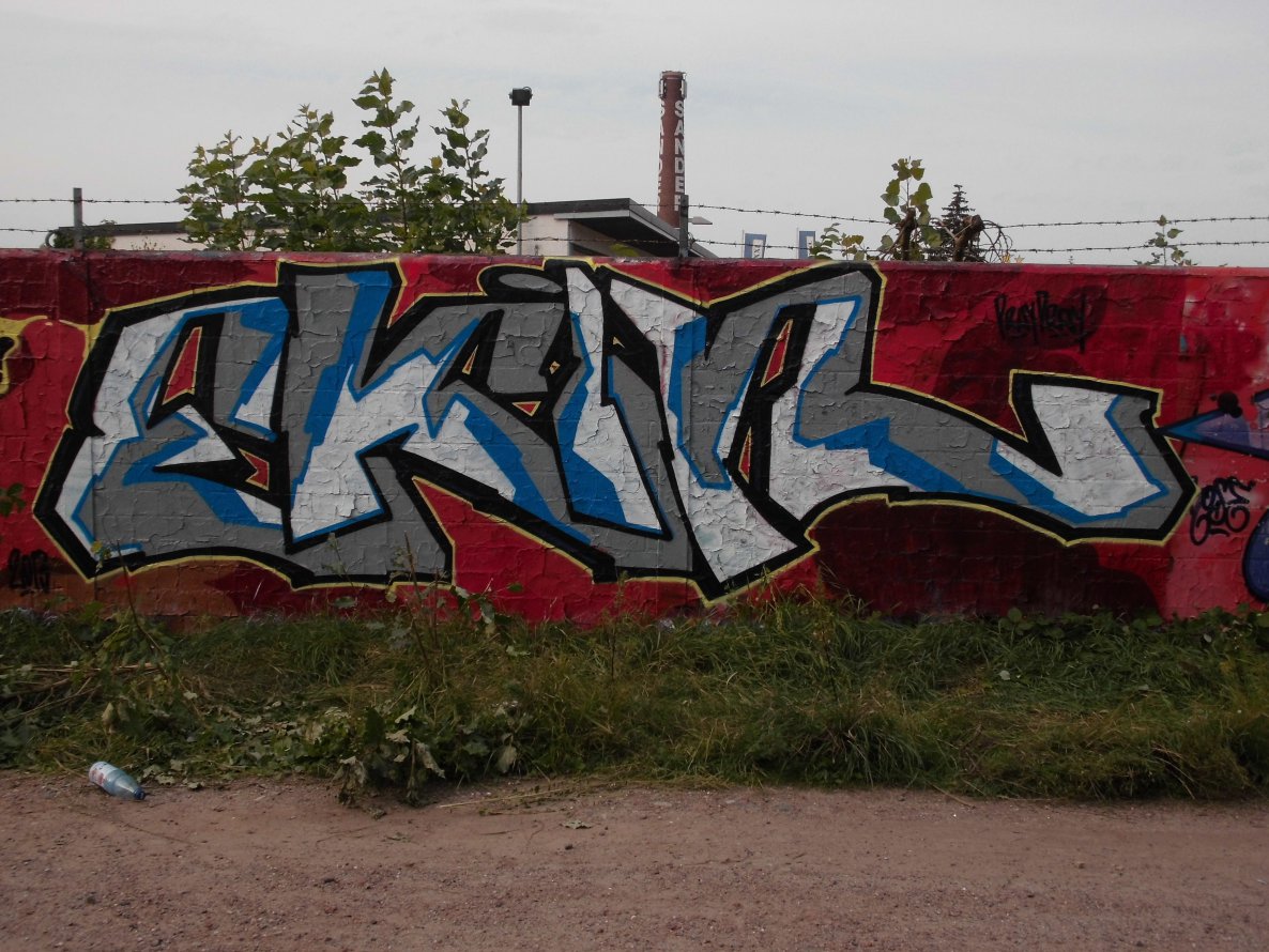Graffiti Wall - Photo by daREALziegenpeter - ekir, rgw