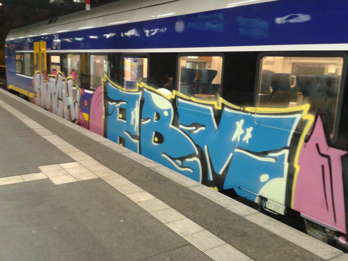 Graffiti Train - Photo by daREALziegenpeter - dutch, abm