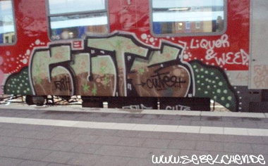 Graffiti Train - Photo by daREALziegenpeter - cute