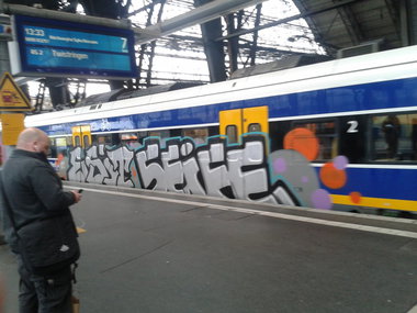 Graffiti Train - Photo by daREALziegenpeter - esit, seife