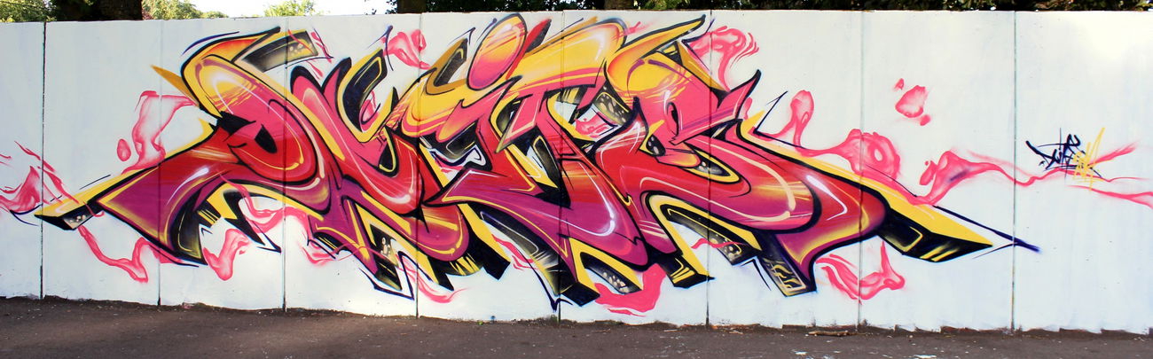 Graffiti Wall - Photo by davidduits