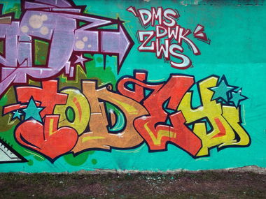 Graffiti Wall - Photo by daybeforetommorow (2015)