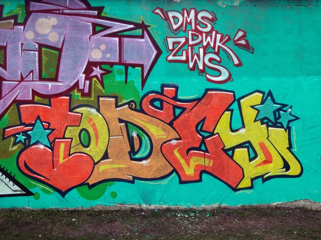 Graffiti Wall - Photo by daybeforetommorow (2015)