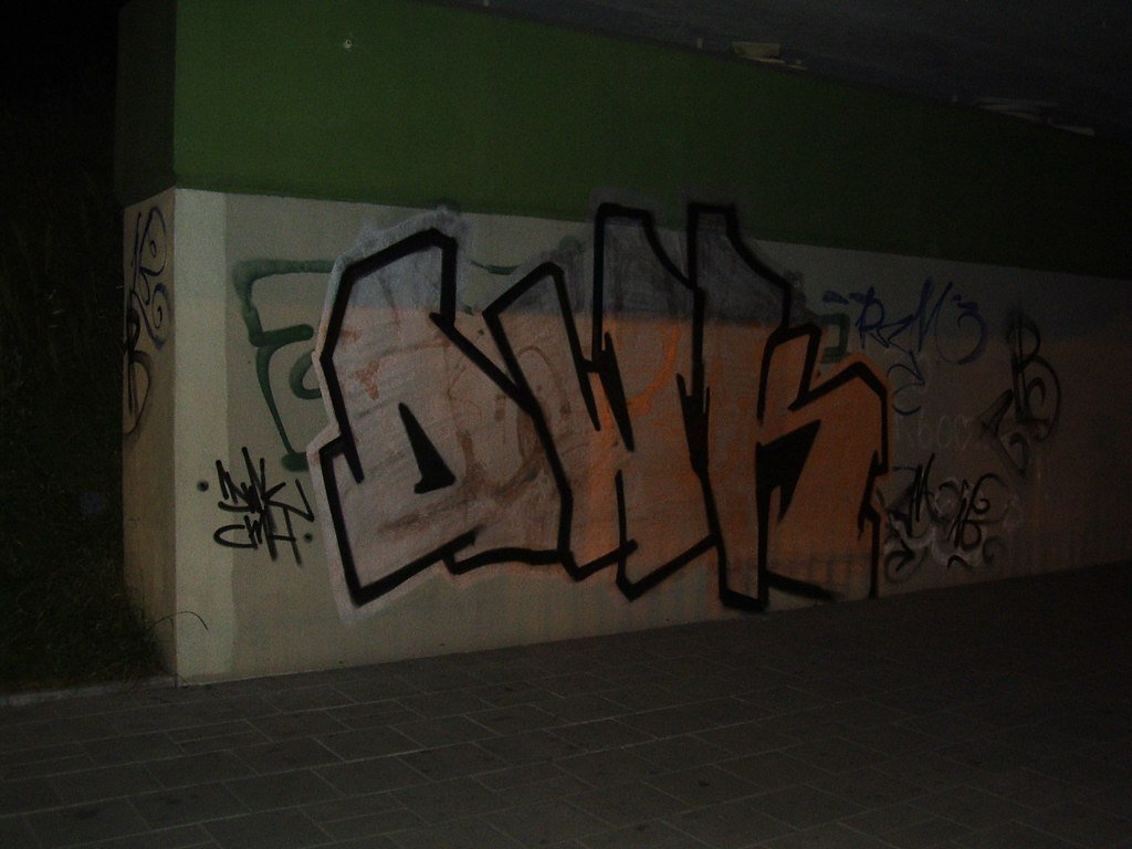 Graffiti Wall in Ukraina - Photo by daybeforetommorow - Krab, Dey2, Dwk (2007)