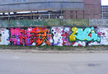 Graffiti Wall - Photo by daybeforetommorow - Thizz, 2dei, Dwk (2012)