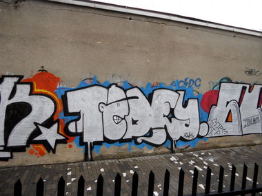 Graffiti Wall - Photo by daybeforetommorow - 2dey, Dwk (2013)