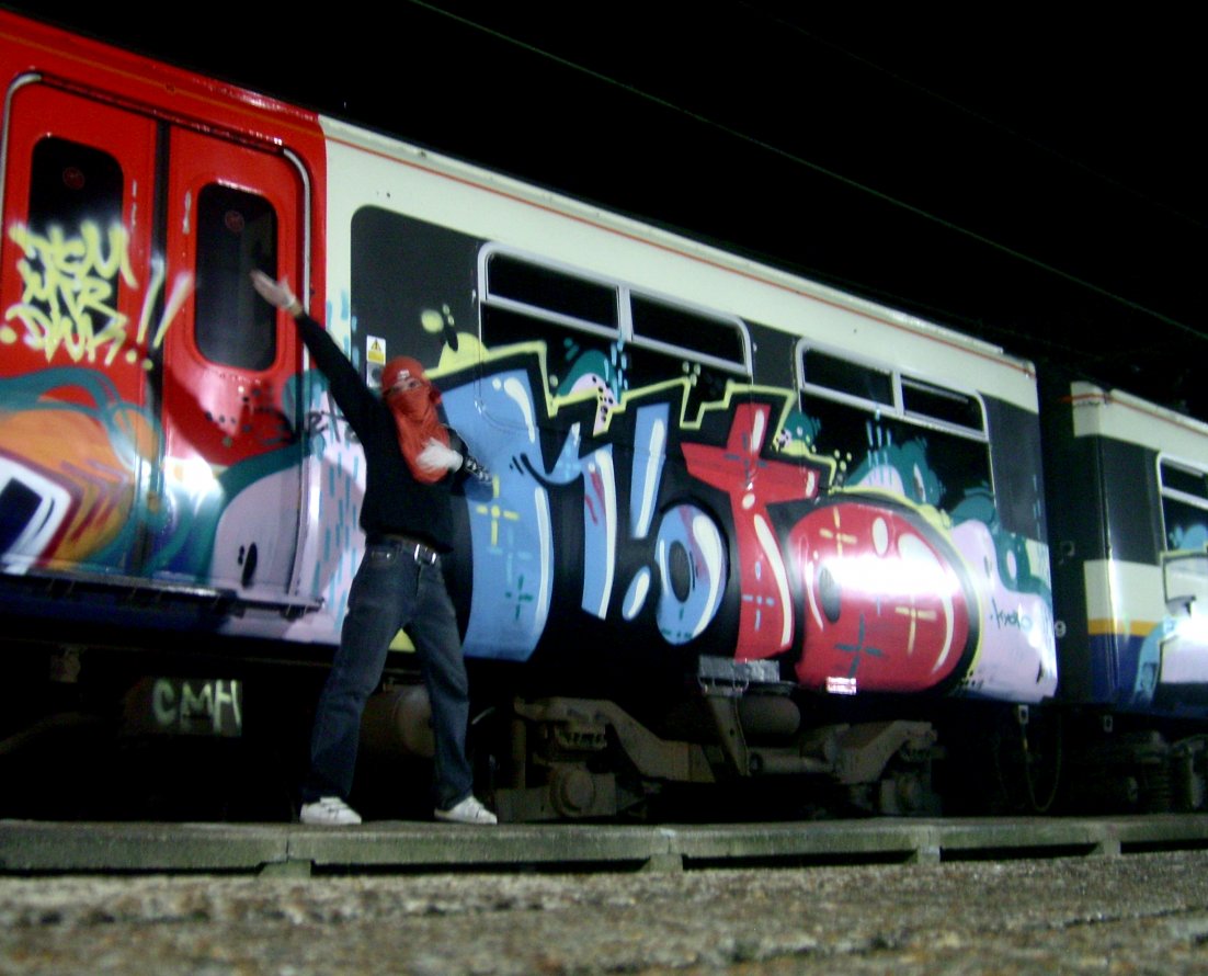 Graffiti Sketch in Brovary - Photo by daybeforetommorow - Dwk, Dey2 (2007)