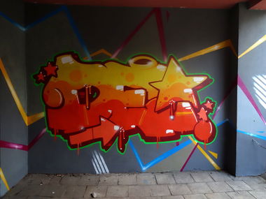 Graffiti Wall - Photo by daybeforetommorow - dei2, dwk (2014)