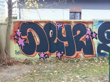 Graffiti Wall - Photo by daybeforetommorow - dwk, dey2 (2014)