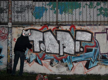 Graffiti Wall - Photo by daybeforetommorow (2007)