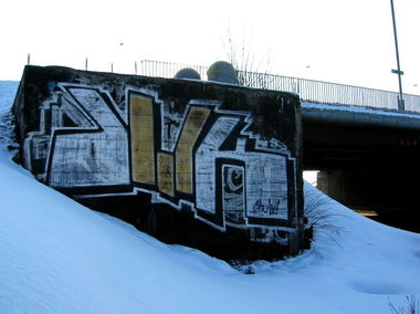 Graffiti Bombing - Photo by daybeforetommorow - DWK, Woith, Krab (2005)