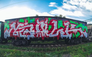 Graffiti Train - Photo by deadkennedis (2015)