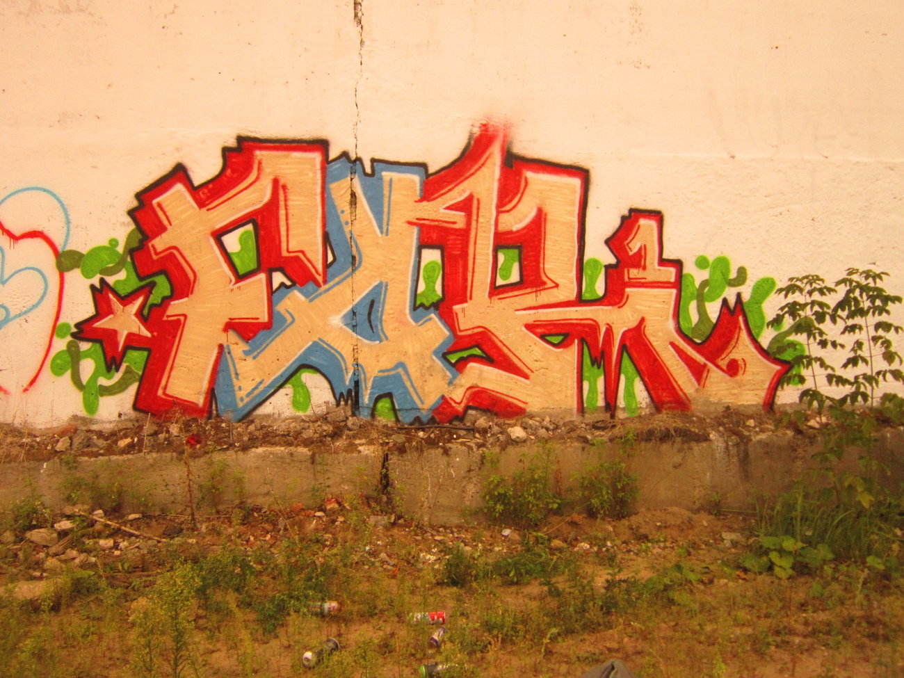 Graffiti Wall - Photo by deadkennedis