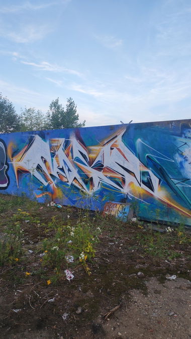 Graffiti Wall - Photo by deadkennedis