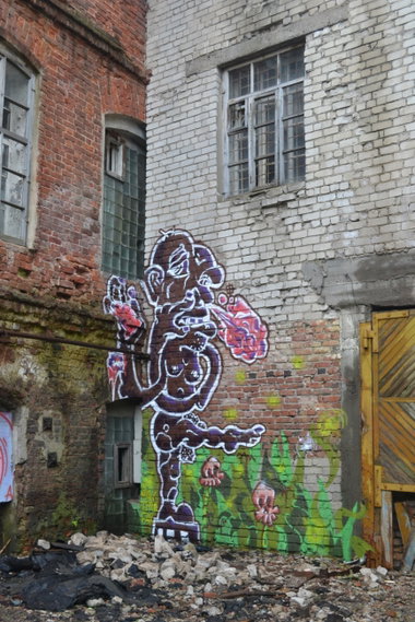 Graffiti Wall - Photo by deadkennedis (2016)