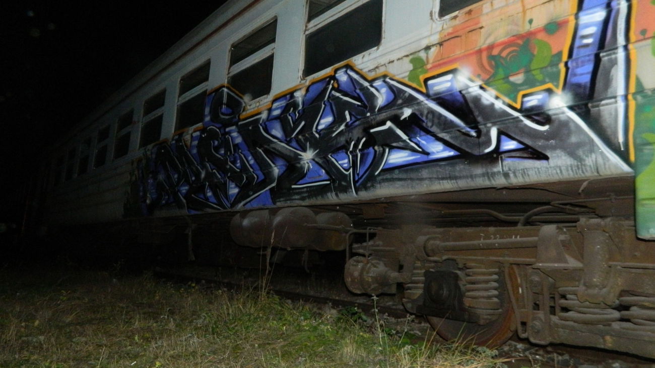 Graffiti Train - Photo by deadkennedis