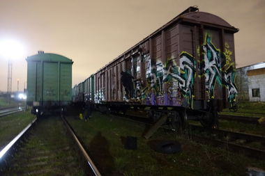 Graffiti Train - Photo by deadkennedis