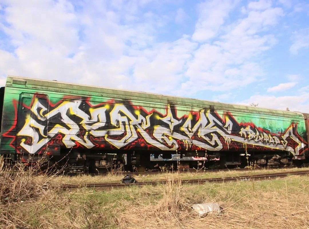 Graffiti Train - Photo by deadkennedis