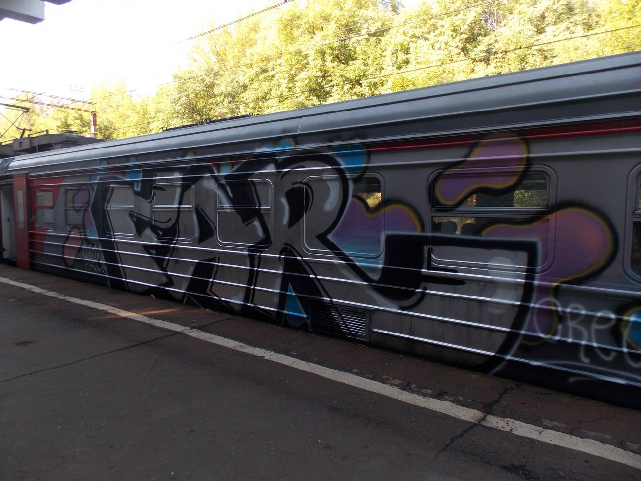 Graffiti Wall - Photo by deadkennedis