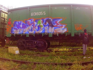 Graffiti Train - Photo by deadkennedis (2013)