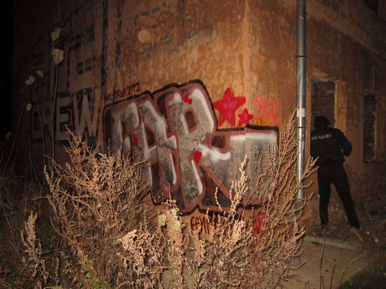 Graffiti Wall - Photo by deadkennedis