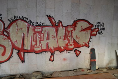 Graffiti in Маяковского 13 Казань - Photo by deadkennedis