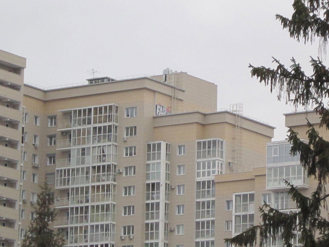 Graffiti Wall - Photo by deadkennedis