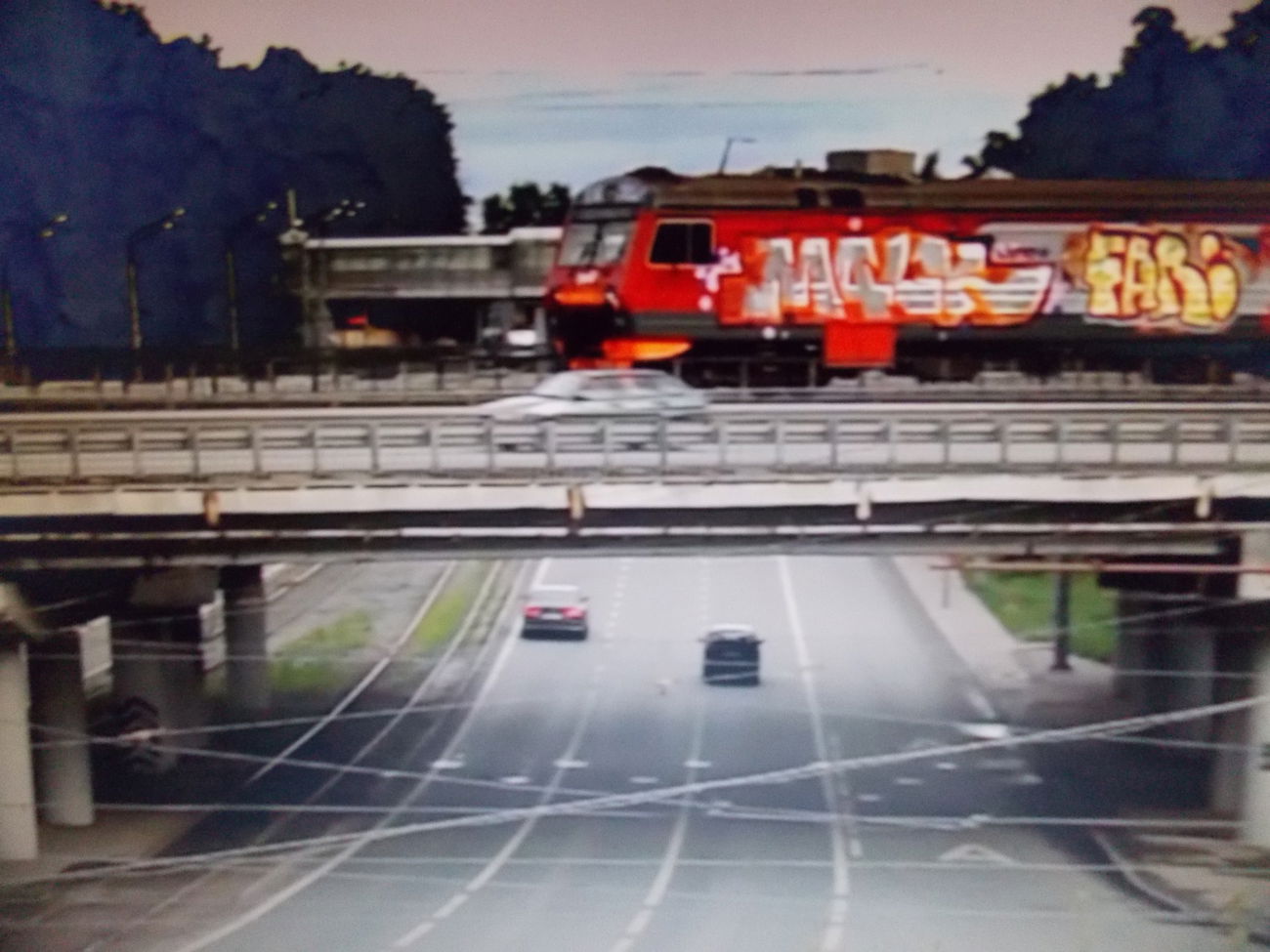 Graffiti Train - Photo by deadkennedis