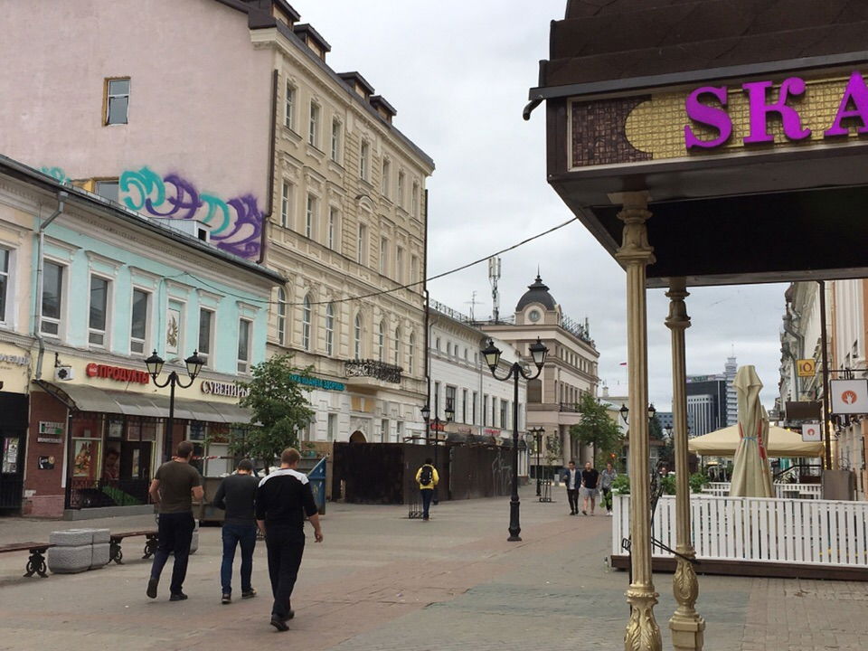 Graffiti Wall - Photo by deadkennedis