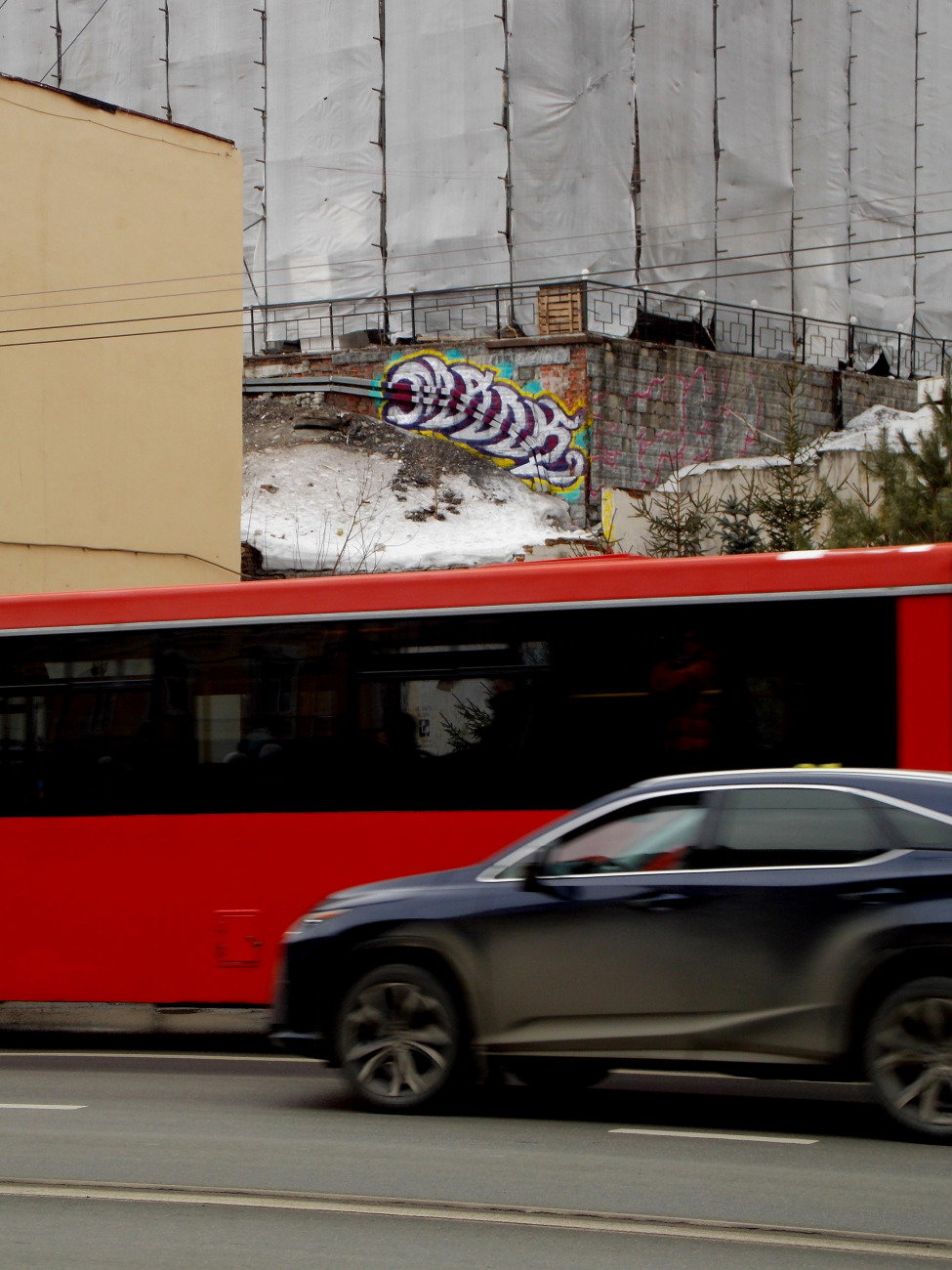 Graffiti Wall - Photo by deadkennedis