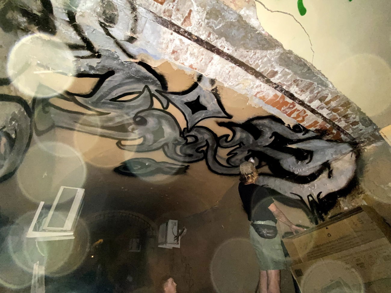 Graffiti Wall - Photo by deadkennedis