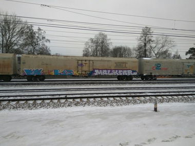 Graffiti Train - Photo by deadkennedis