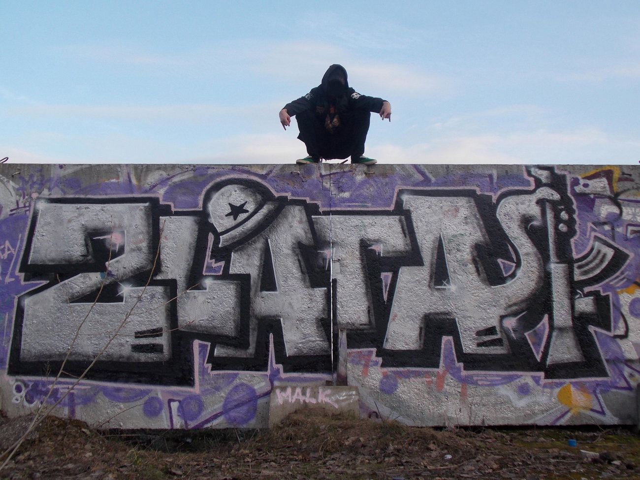 Graffiti Wall - Photo by deadkennedis