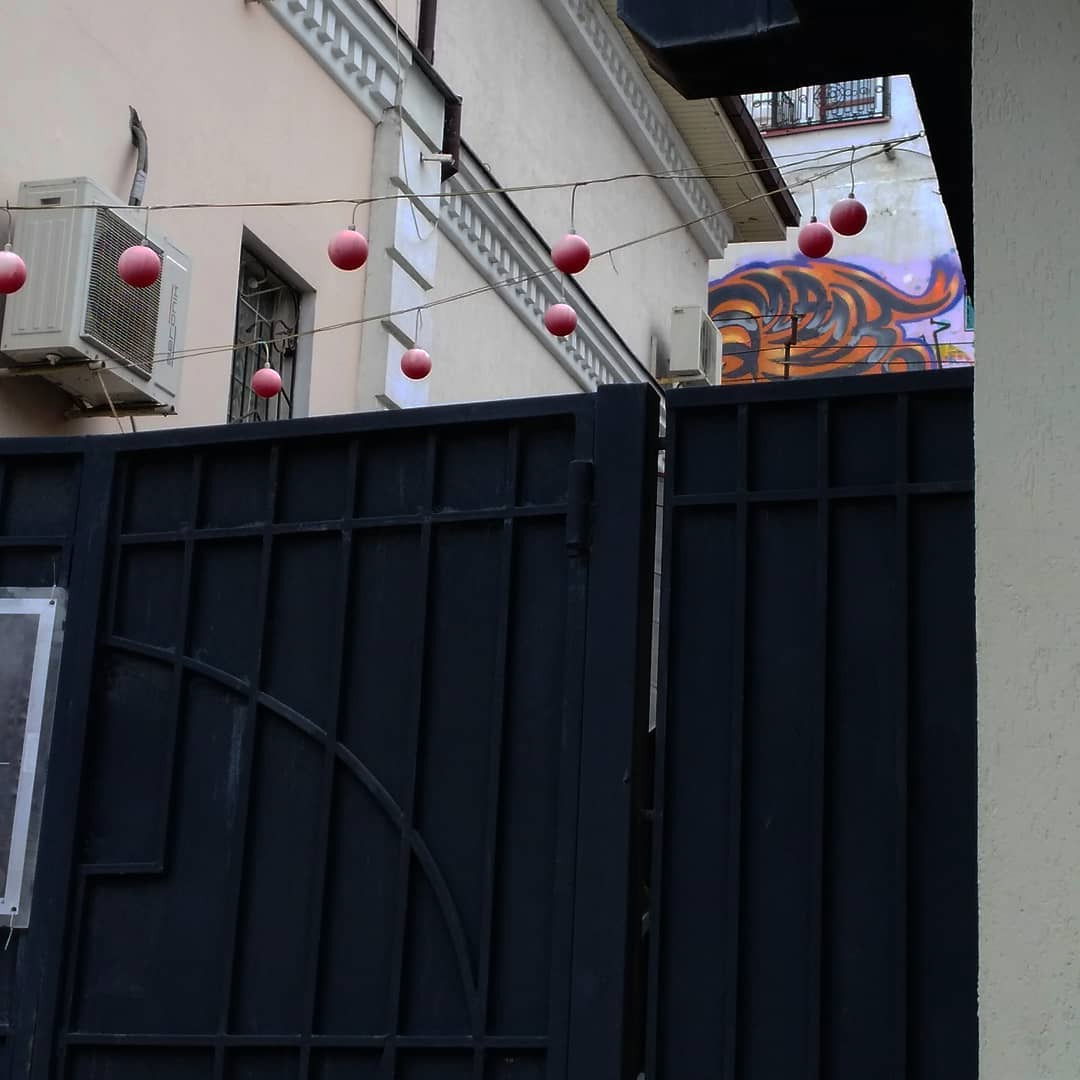 Graffiti Wall - Photo by deadkennedis