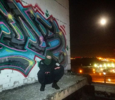 Graffiti Wall - Photo by deadkennedis