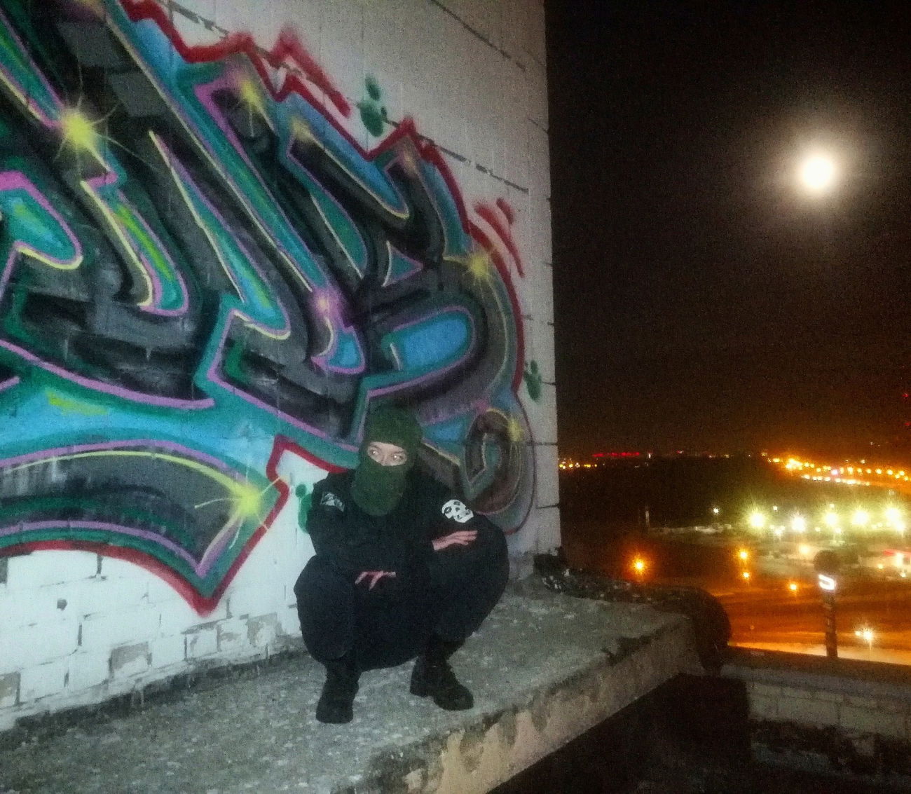 Graffiti Wall - Photo by deadkennedis