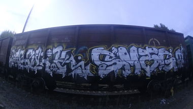 Graffiti Train - Photo by deadkennedis (2016)