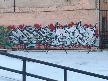 Graffiti Wall - Photo by deadkennedis (2021)