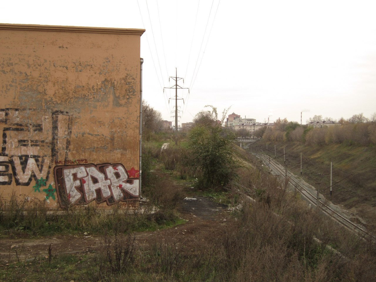 Graffiti Wall - Photo by deadkennedis