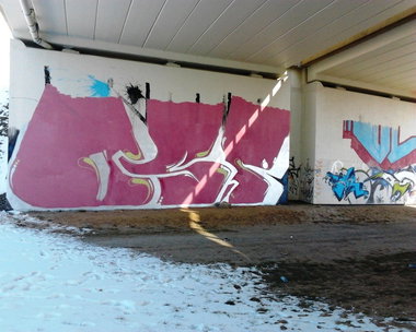 Graffiti Wall - Photo by defekt389