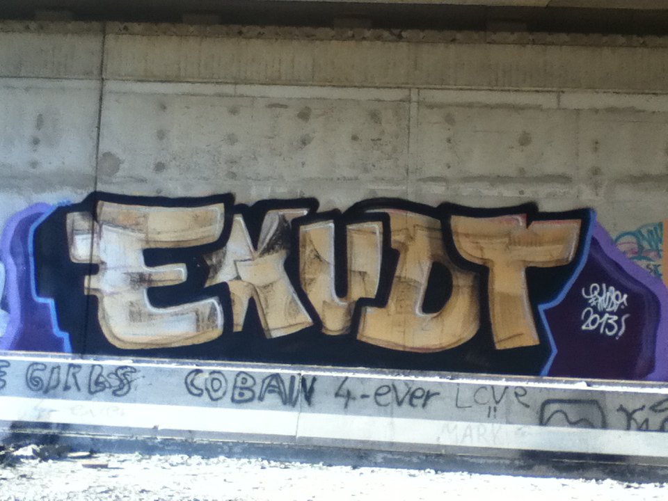 Graffiti Wall - Photo by deinemudda