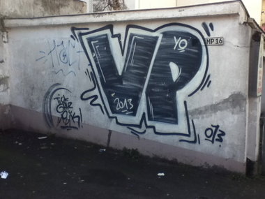 Graffiti Wall - Photo by deinemudda - vp