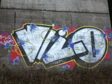 Graffiti Wall - Photo by deinemudda - vilo