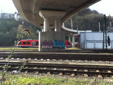 Graffiti Bombing - Photo by deinemudda