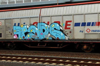Graffiti Train - Photo by deinemudda - taps