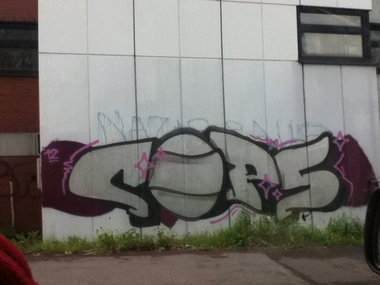 Graffiti Wall - Photo by deinemudda