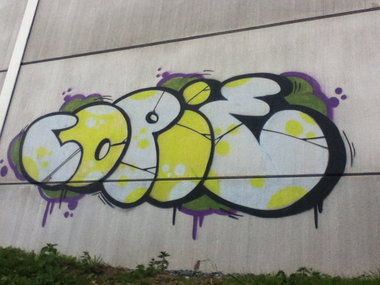 Graffiti Wall - Photo by deinemudda