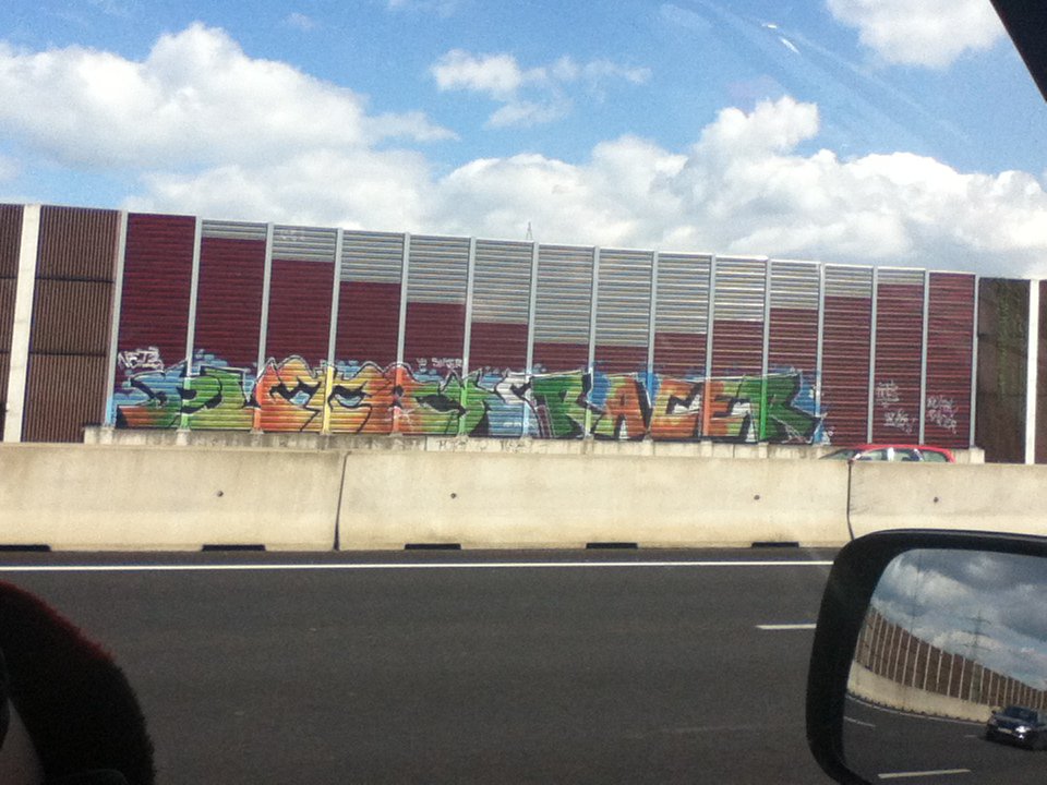 Graffiti Bombing - Photo by deinemudda